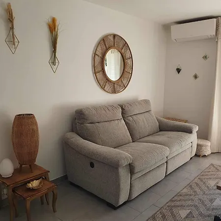 Charme Et Confort Au Coeur De La Cote D'azur Daire *