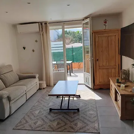 Charme Et Confort Au Coeur De La Cote D'azur * Saint-Raphael (Var)