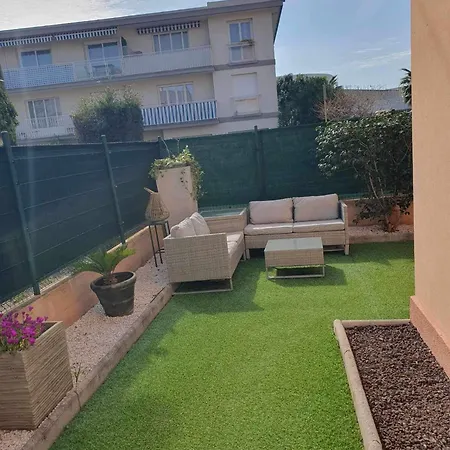 Charme Et Confort Au Coeur De La Cote D'azur
